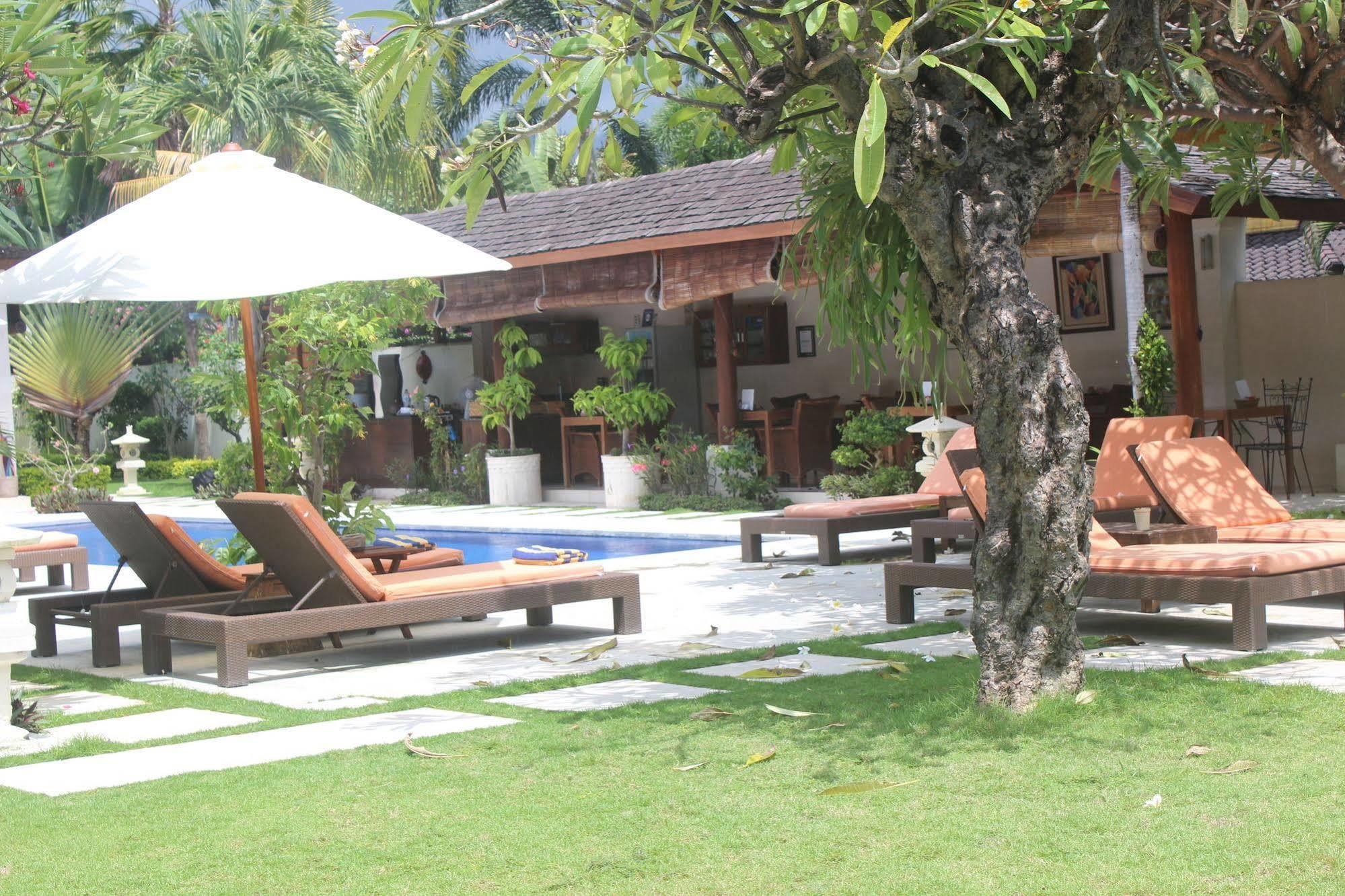 Frangipani Beach Hotel Lovina Eksteriør bilde